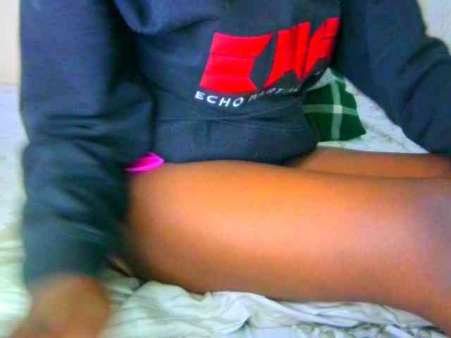 Sexysuzzy12 webcam
