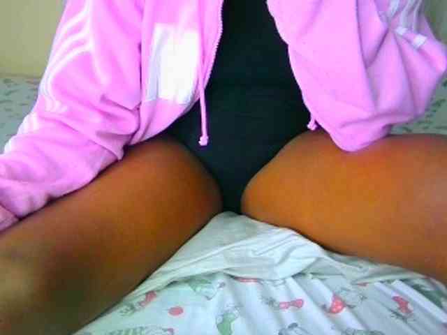 Sexysuzzy12 webcam