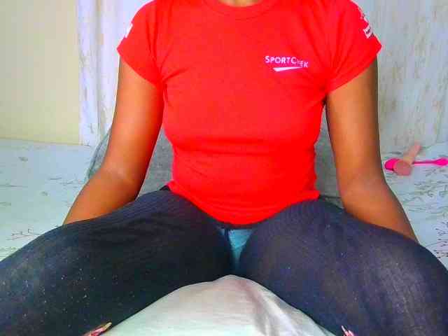 Sexysuzzy12 webcam