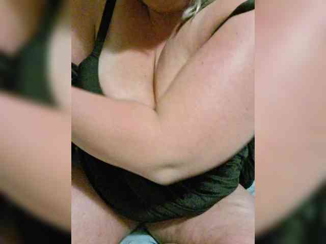 Model: BlondjeeXX