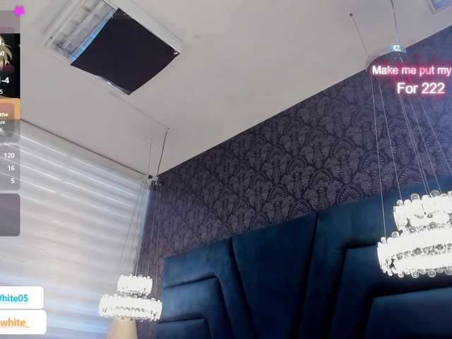 TaylerWhite live cam preview