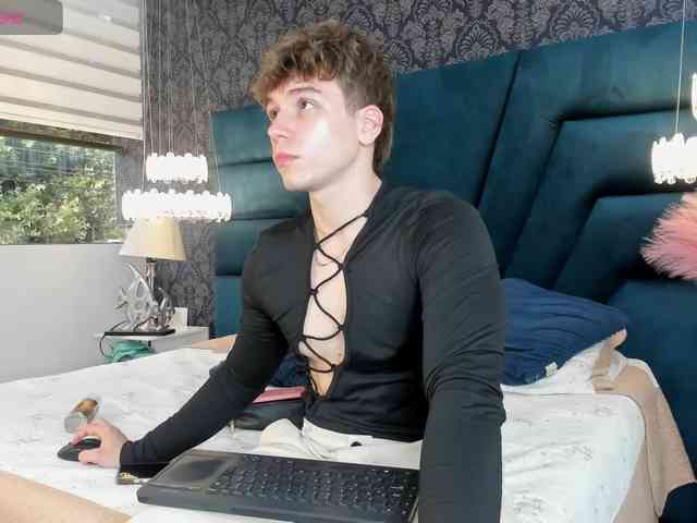 TaylerWhite Sex Cam Show