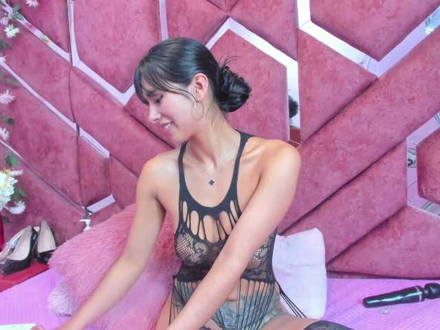 MiaaDavis live cam on BongaCams
