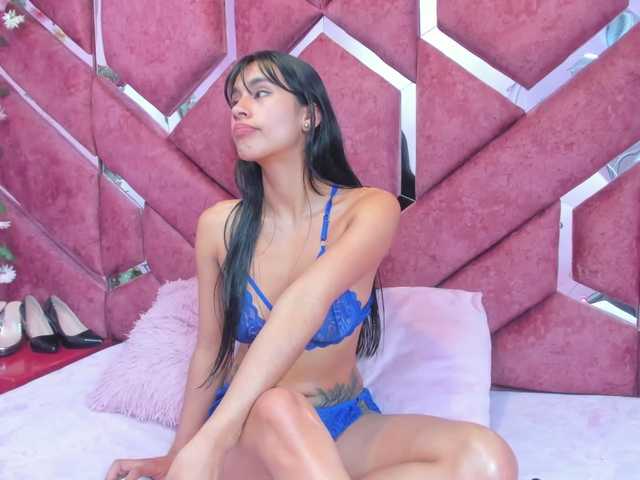 MiaaDavis live cam on BongaCams
