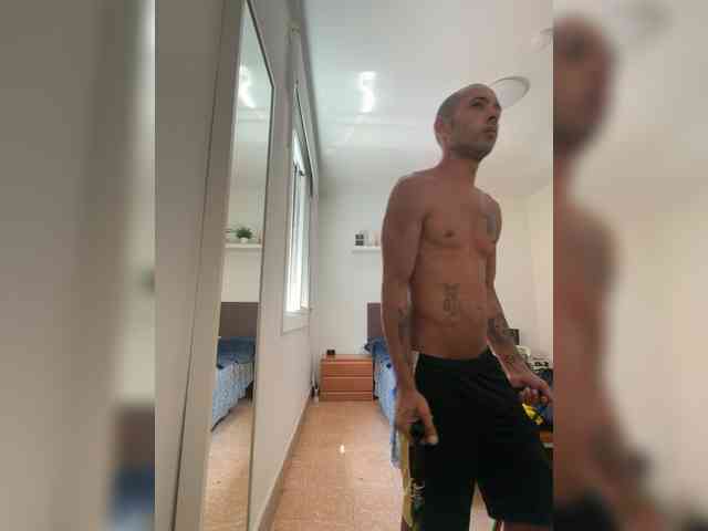 Javierxxl Live Webcam on BongaCams