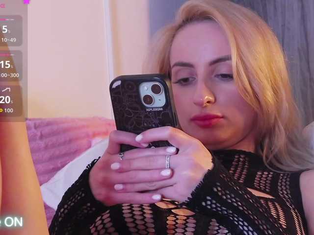 AuraPure live cam on BongaCams