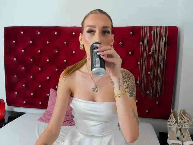 Model: JasmineSensual