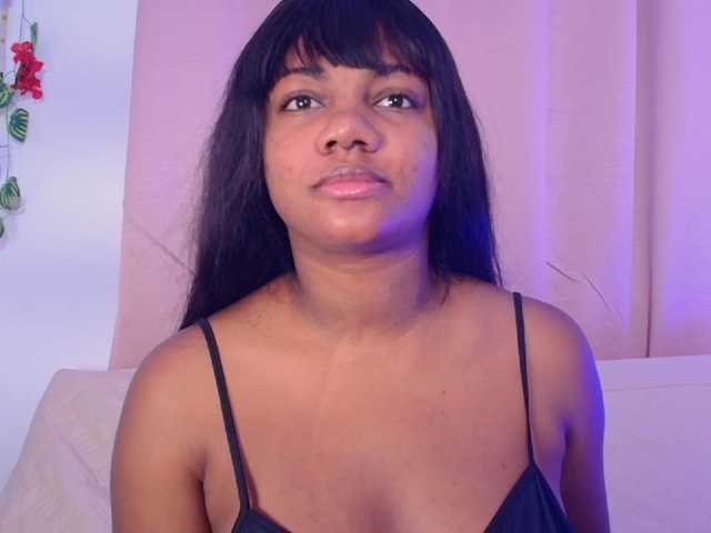 Daphnewa5808 live cam on BongaCams