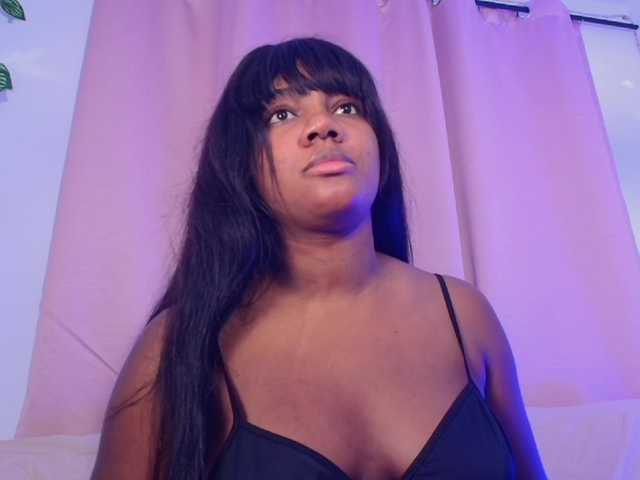 Daphnewa5808 live cam on BongaCams
