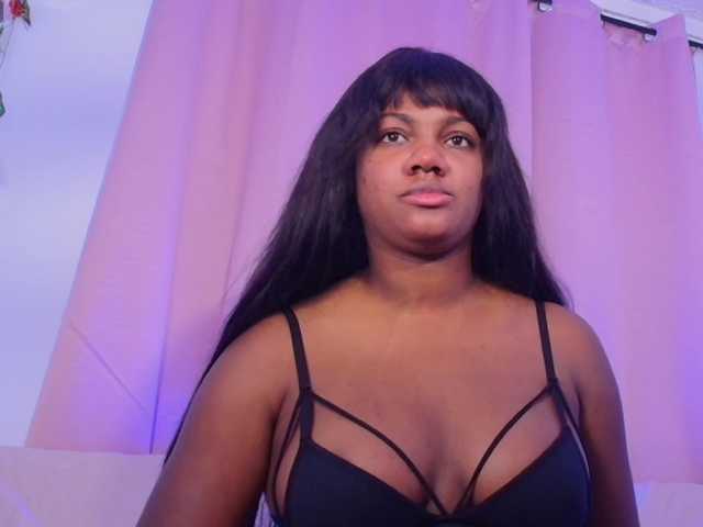 Daphnewa5808 live cam on BongaCams