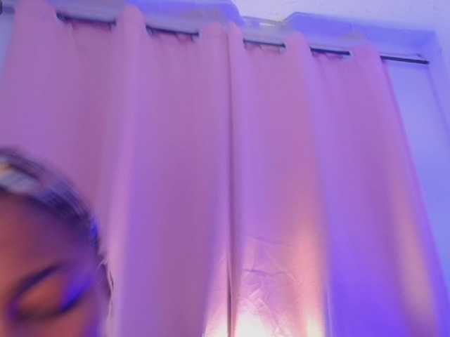 Daphnewa5808 live cam on BongaCams