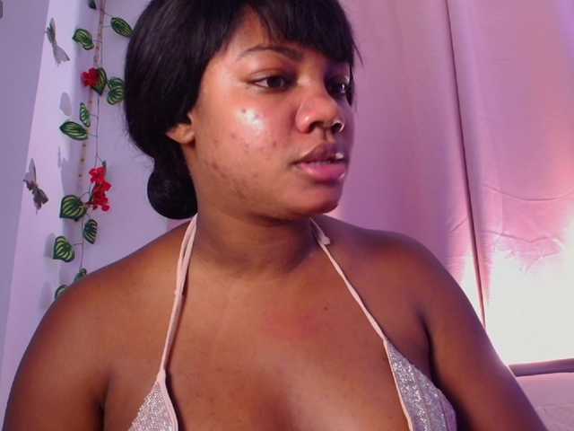 Daphnewa5808 live cam on BongaCams