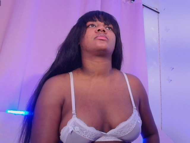 Daphnewa5808 live cam on BongaCams