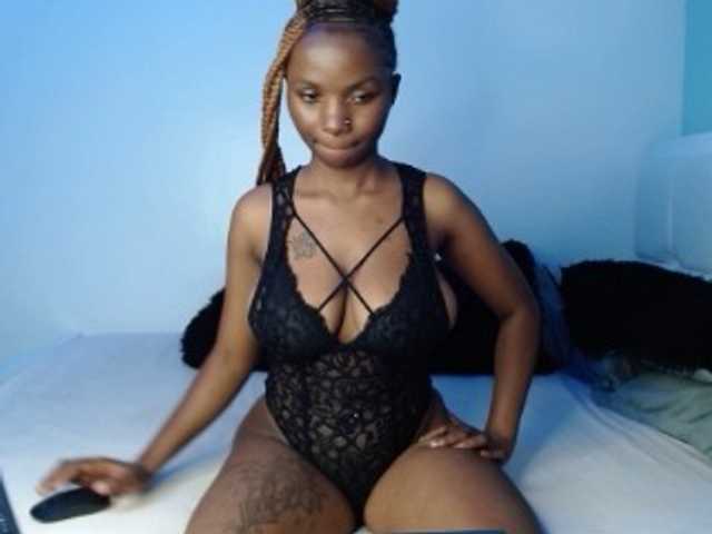 Jojo-jojo live cam on BongaCams