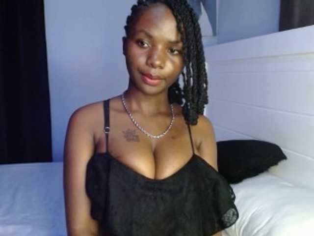 Jojo-jojo live cam on BongaCams