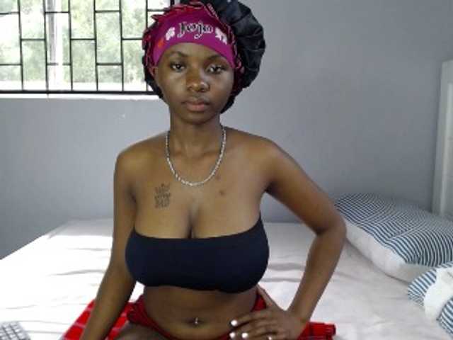 Jojo-jojo live cam on BongaCams