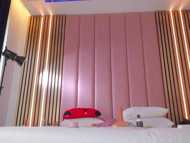 Vesia live cam on BongaCams