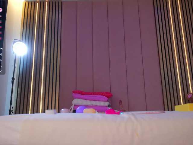 Vesia live cam on BongaCams