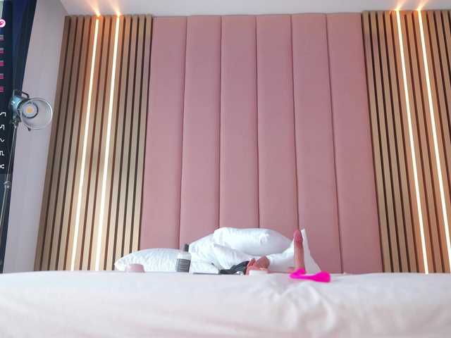 Vesia live cam on BongaCams