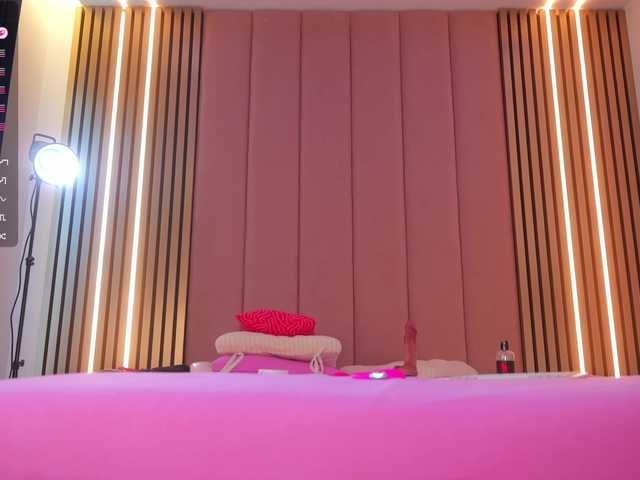 Vesia live cam on BongaCams