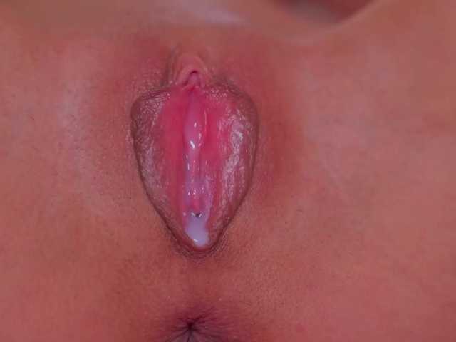 Vesia live cam on BongaCams