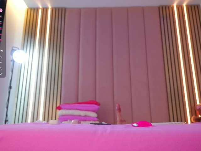 Vesia live cam on BongaCams