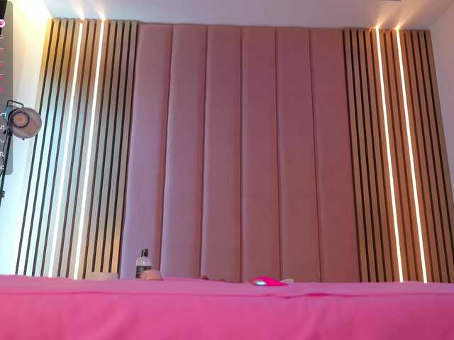 Vesia live cam on BongaCams