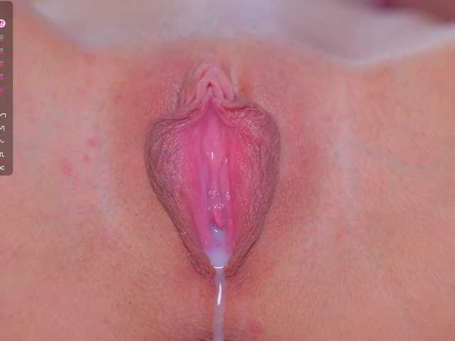 Vesia live cam on BongaCams