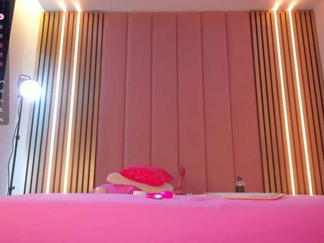 Vesia live cam on BongaCams