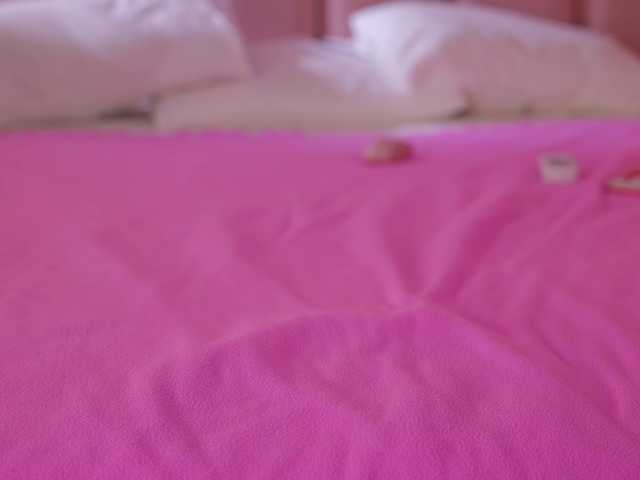 Vesia live cam on BongaCams