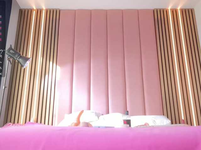 Vesia live cam on BongaCams