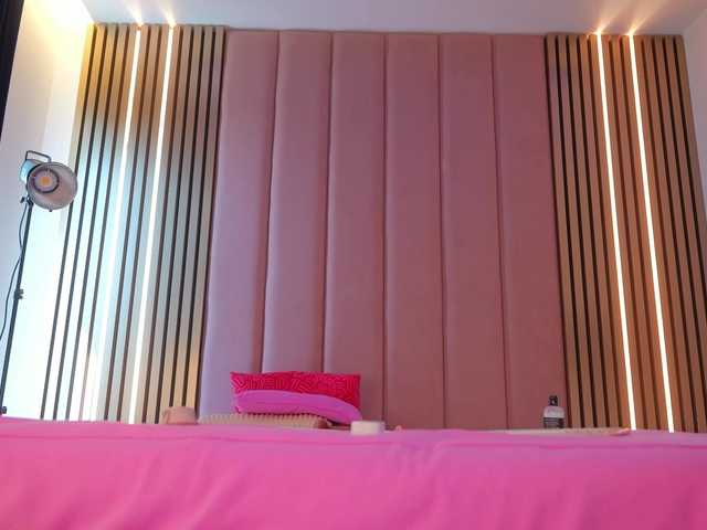 Vesia live cam on BongaCams