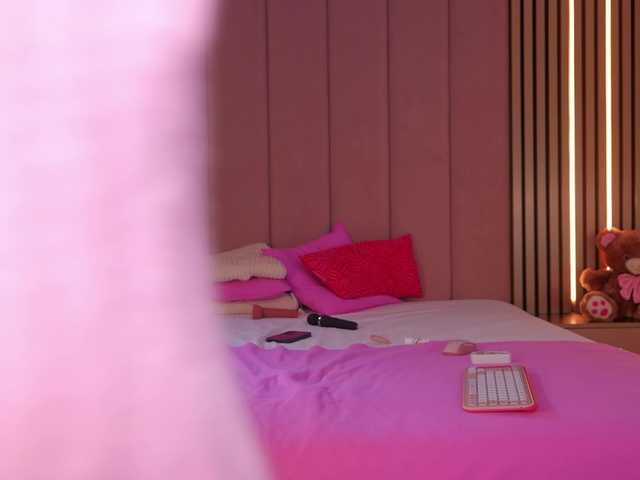 Vesia live cam on BongaCams
