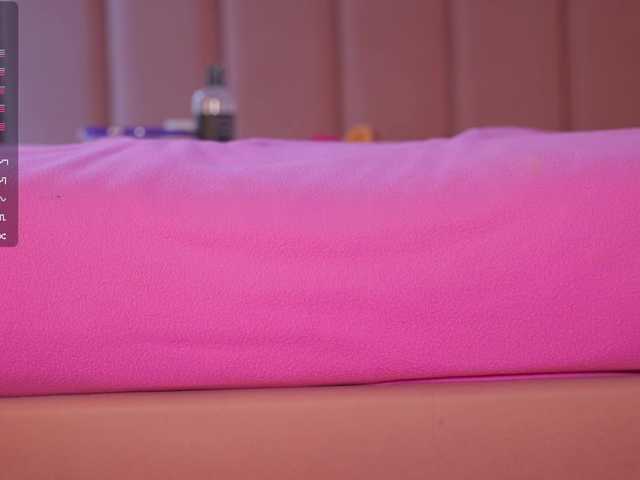 Vesia live cam on BongaCams