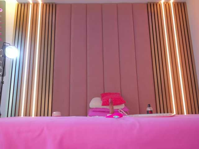 Vesia live cam on BongaCams
