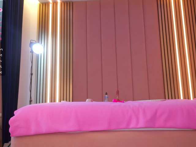 Vesia live cam on BongaCams
