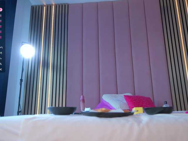 Vesia live cam on BongaCams