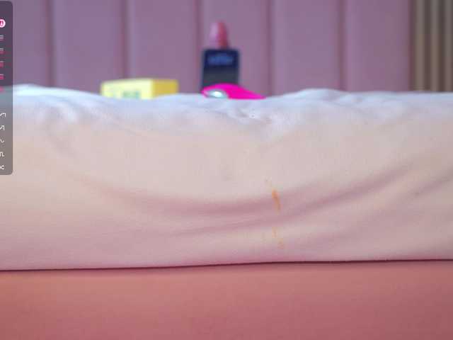 Vesia live cam on BongaCams