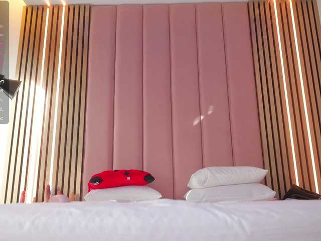 Vesia live cam on BongaCams