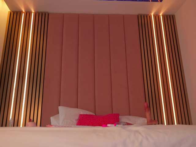 Vesia live cam on BongaCams