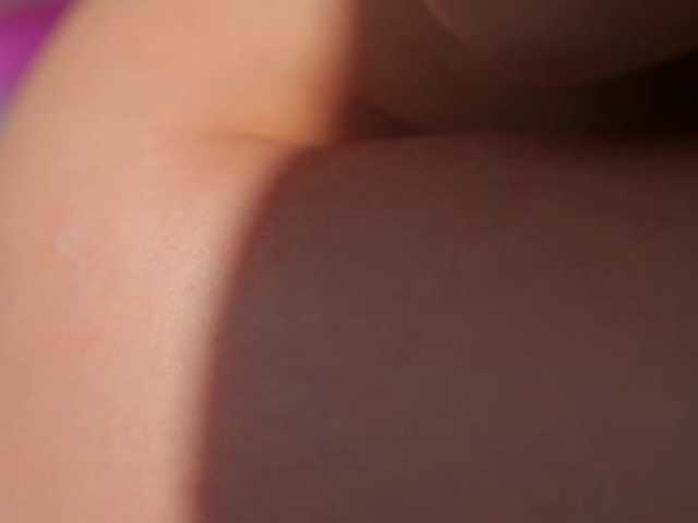 Vesia live cam on BongaCams
