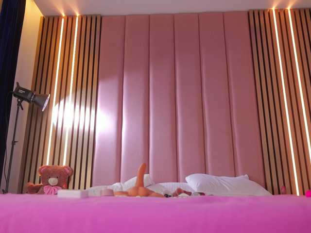 Vesia live cam on BongaCams