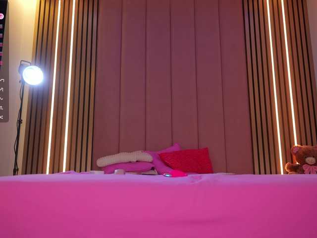 Vesia live cam on BongaCams