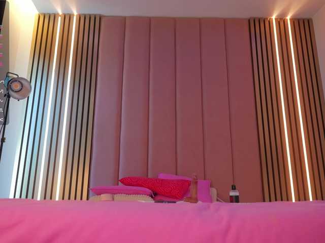 Vesia live cam on BongaCams