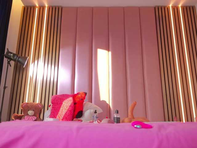 Vesia live cam on BongaCams