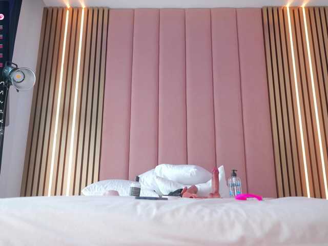 Vesia live cam on BongaCams