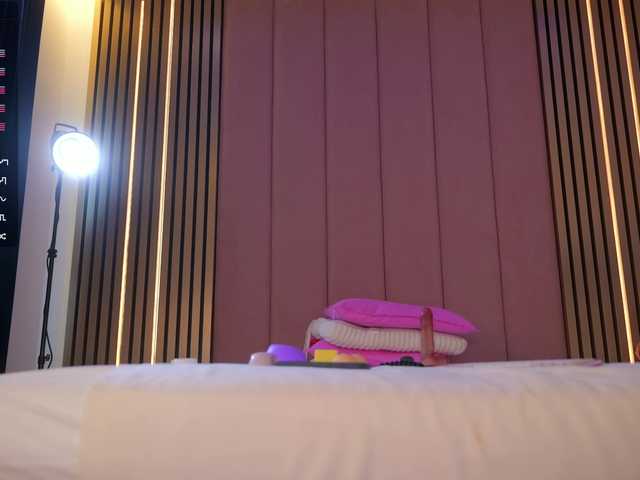 Vesia live cam on BongaCams