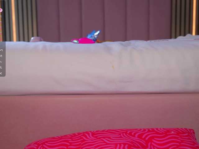 Vesia live cam on BongaCams