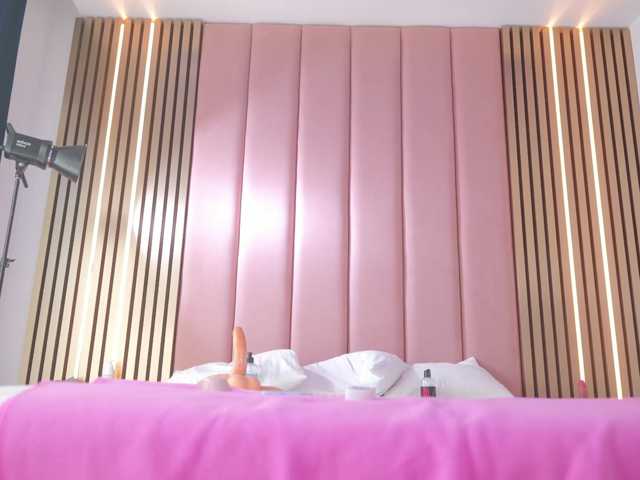 Vesia live cam on BongaCams