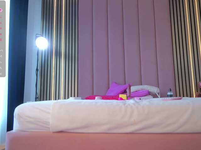 Vesia live cam on BongaCams